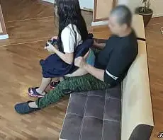 คลิปเด็ด18+เพื่อนตัวแสบแอบเย็ดหีหลานสาวในชุดนักเรียน เอาหีเธอยังกับเมียตัวเอง คลิปเด็ด18+เพื่อนตัวแสบแอบเย็ดหีหลานสาวในชุดนักเรียน เอาหีเธอยังกับเมียตัวเอง