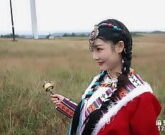 หนังโป๊จีน สาวเลี้ยงม้านอกพื้นที่ เลยโดนหนุ่มเจ้าของที่จับเย็ดหี ก่อนเย็ดให้โม๊คควยก่อนแน่ะ  