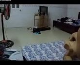 clipvideoหยอดยาเสียสาววัยรุ่นในผับลากมารุมเย็ด  