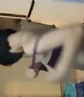 แอบถ่ายตอนเย็ดน้องเมียมัธยมอัดคลิปตอนหันหลังถอดยกทรง  