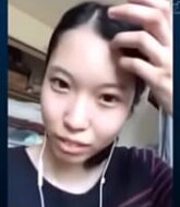 xxxหลอกคอลเสียวนักเรียนสาวข้างบ้านบอกจะให้มือถือใหม่ให้ดูยันจิ๋ม  