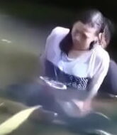 หนังxเล่นน้ำกับเพื่อนแล้วแอบxxxเอากันน้ำกระเพื่อม  