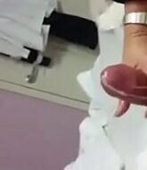 แวคหมอยสุดเสียวxxxแถมหมอสาวโคตรน่ารักลูบคลำจนควยแข็งแล้วแถมสใลด์ให้อีกไม่ใหวแล้วน้ำควยพุ่งไม่อายหมอ  