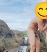 คลิปโป๊ที่เป็นข่าวล่าสุด xxx คู่รักไทยเย็ดเอ้าท์ดอร์ริมทะเลเอากันตรงชาดหาดหลบมุมนิดหน่อยตื่นเต้นมาก  