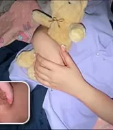 คลิปหลุดxxxไทย นักเรียนสาวติดตุ๊กตาหมี มานอนให้เย็ดหีแตกใน แลกเงินค่าขนมโรงเรียนน่าสงสารจัง  