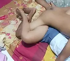 คลิปหลุด18XXXแอบถ่ายนักเรียนใต้แถวระนองให้แฟนเย็ดหีทั้งชุดนักเรียน  