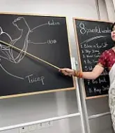 ดูหนังโป๊พม่า xxx ครูสาวสอนวิชาเพศศึกษา โดนนักเรียนหนุ่มร้อนวิชา เย็ดครูสาวซะหีอ้าเลย  