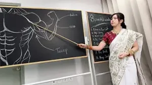 ดูหนังโป๊พม่า xxx ครูสาวสอนวิชาเพศศึกษา โดนนักเรียนหนุ่มร้อนวิชา เย็ดครูสาวซะหีอ้าเลย  