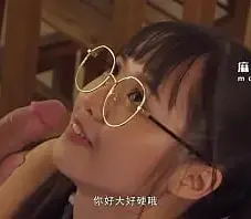 ดูหนังเอ็กไม่เซ็นเซอร์ xxx ควยยังไม่แข็งยังใหญ่ขนาดนี้ ถ้าควยพี่แข็งเต็มที่ xxxรูหีน้องแสบแน่เลยค่ะ  