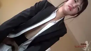 ดูหนังโป๊น้องเจแปนเสียวหี xxx ขย่มจี้จุดเสียว ขึ้นเย็ดเองมันก็จะเสียวๆหีแบบนี้แหระค่ะ  